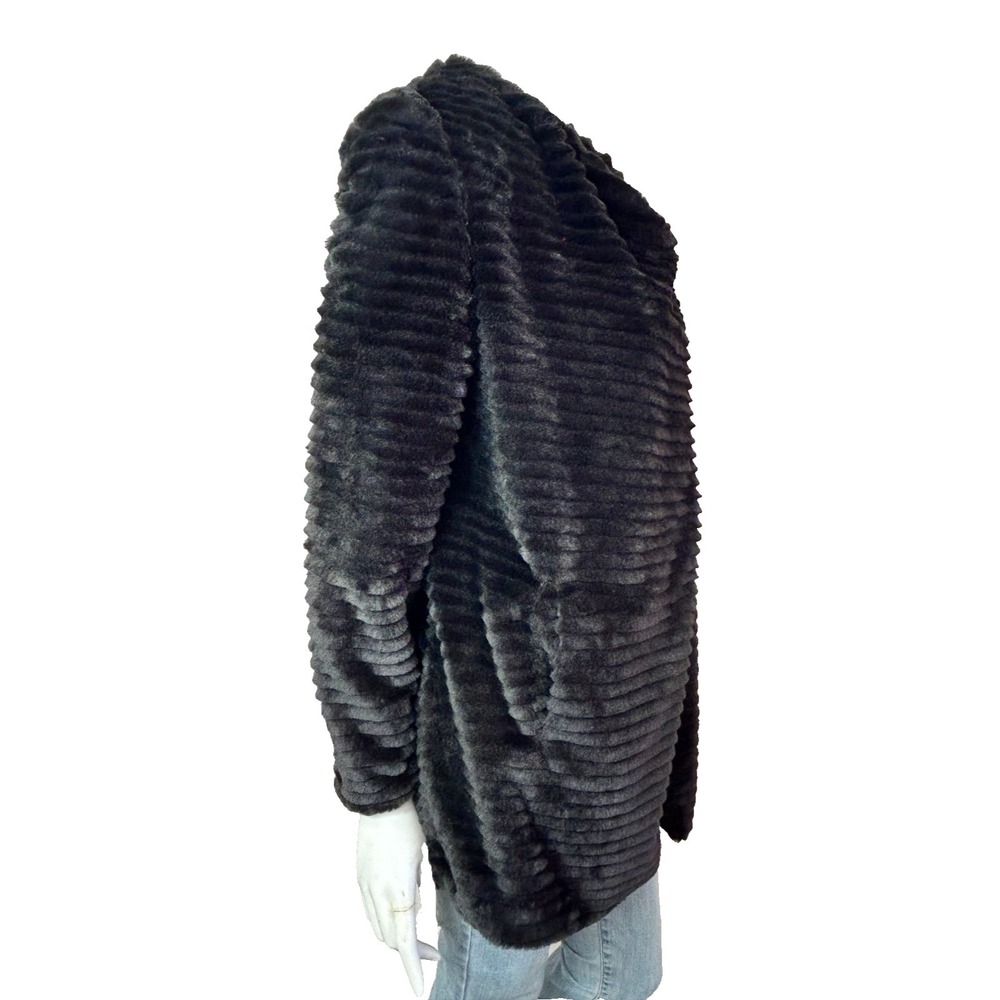 BB Dakota Faux Fur Jacket Coat Size Medium Black Ribbed Single Button NWT $138 - Picture 8 of 12